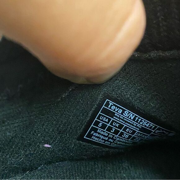 Teva ReEmber Moc Quilted SlipOn puffer black water repellent Shoes boot youth 5 - Picture 8 of 10